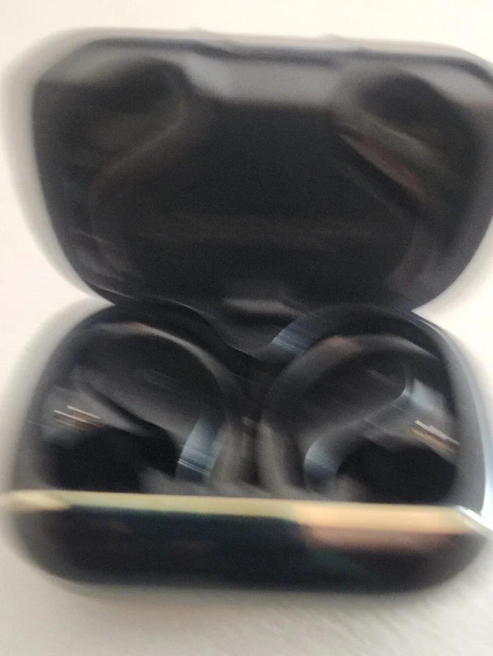 Wireless True Bluetooth Earbuds in Black with Charging Case